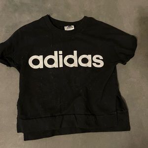 black cropped t shirt